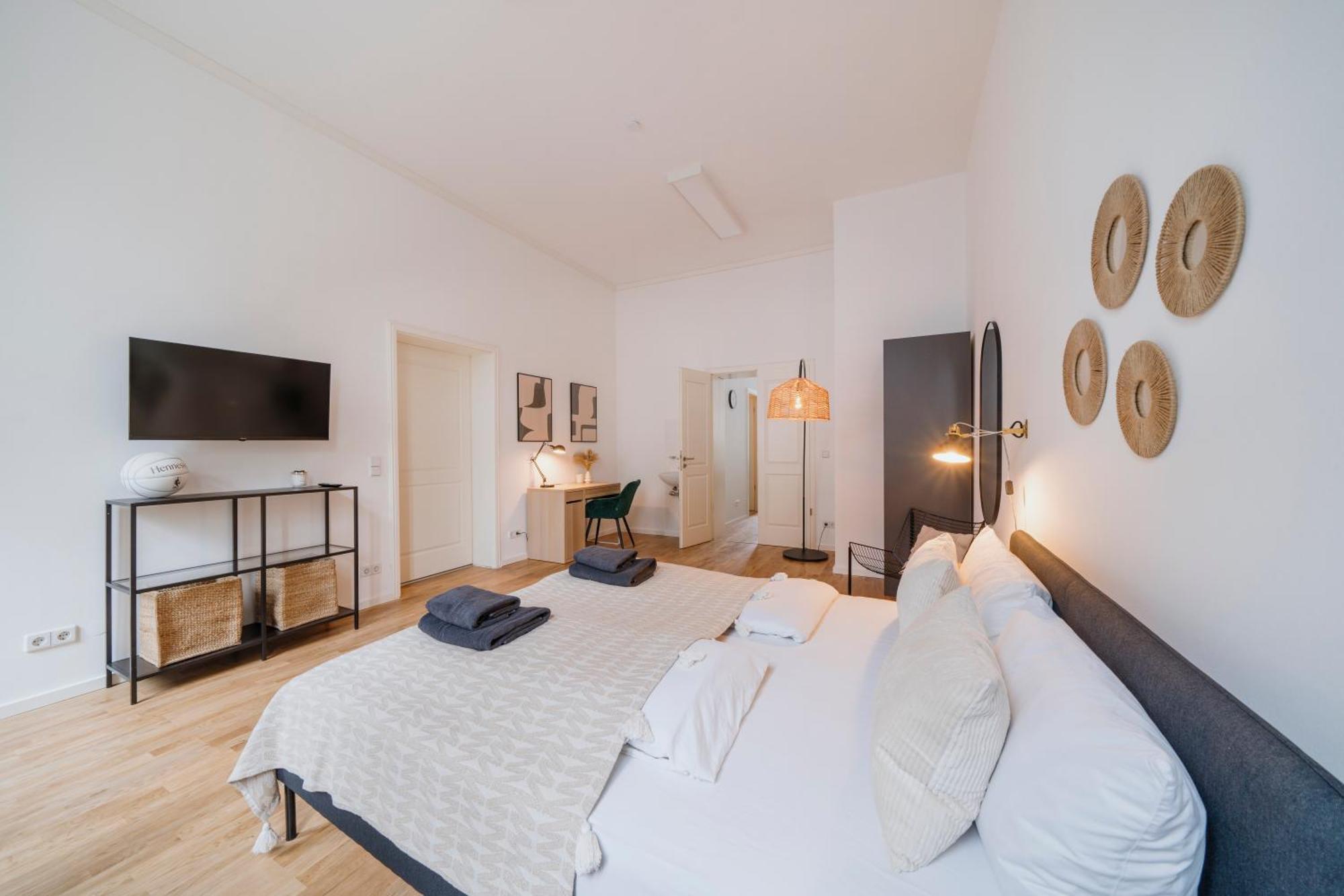 Apartamento Homely - Chic Flat, View, Subway, Cafe, River